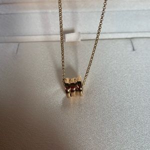 Bvlgari B.zero1 necklace in yellow gold. Unused- tag attached. Style is 359730